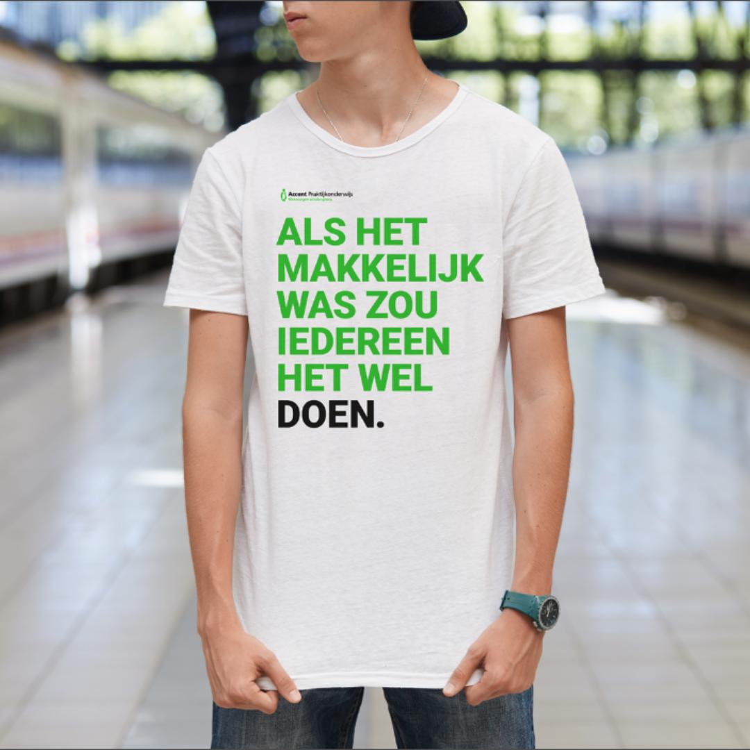 t-shirt in opdracht van Accent Praktijkonderwijs in Nijkerk ontworpen door grafisch ontwerpbureau studio ddo in Amersfoort, als onderdeel van de nieuwe corporate identiteit